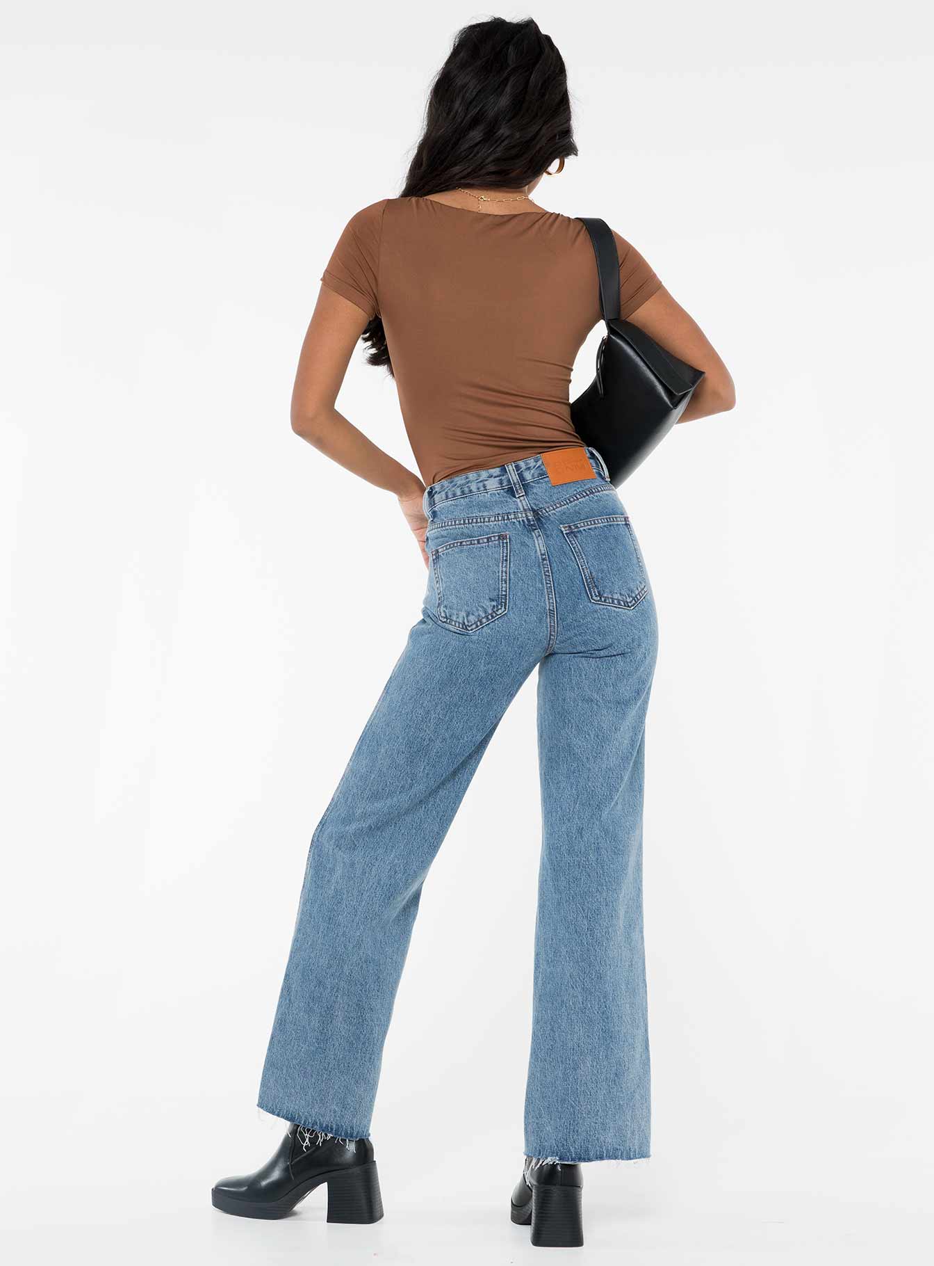 Arlington Straight Leg Denim Jeans Mid Wash
